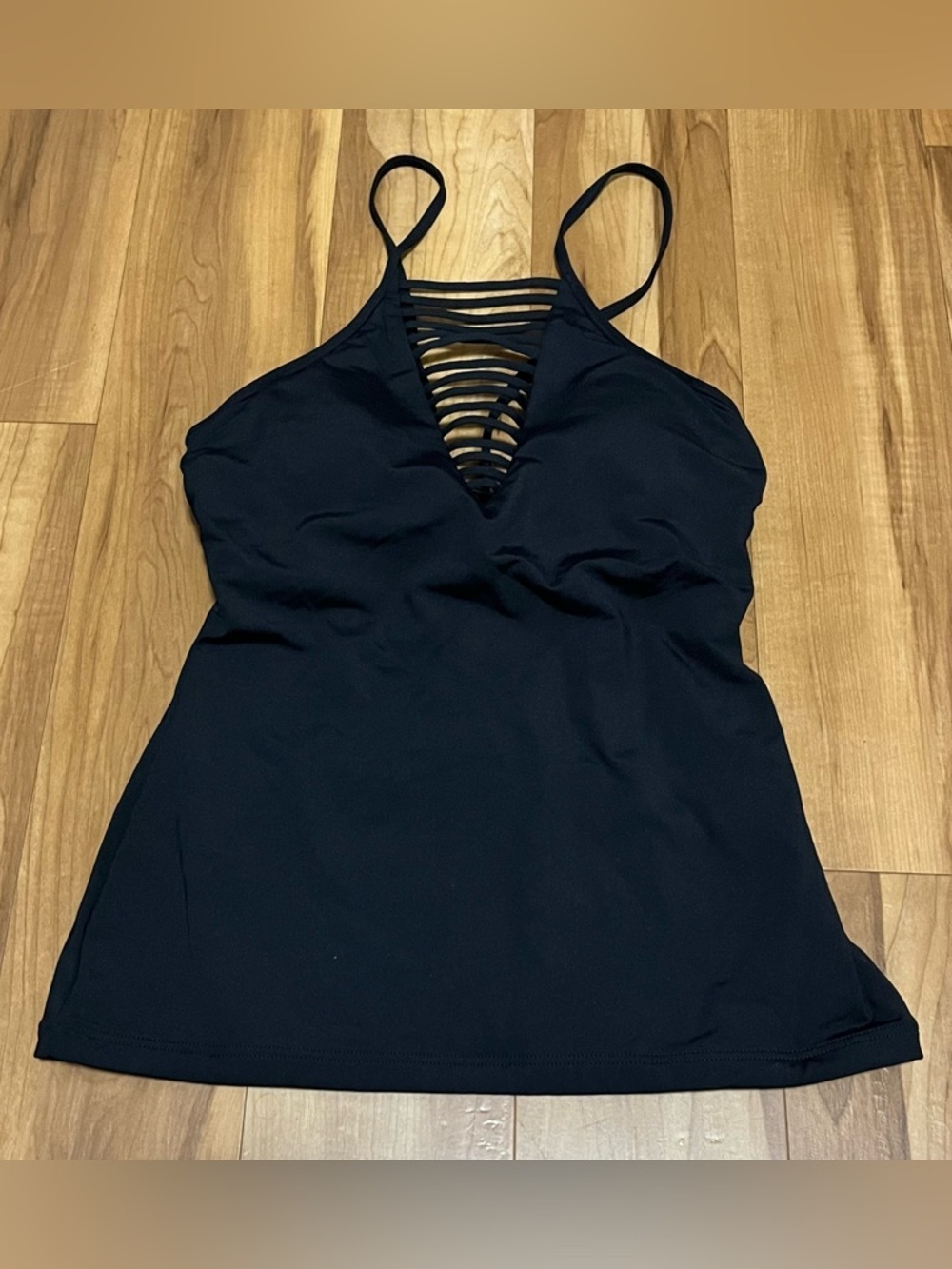 Seafolly Black Tankini Top Strappy V-Neck Built-In Bra NWT Size 6 - Picture 2 of 11
